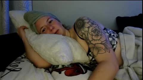 Snapshot of findomgoddessnatalia chatting on 19, 12, 2025 Goddess Natalia Findom online show from 19, 12, 2025