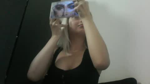 finnky1 online show from 15, 12, 2024