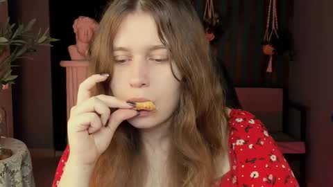 fiora online show from 4, 11, 2025