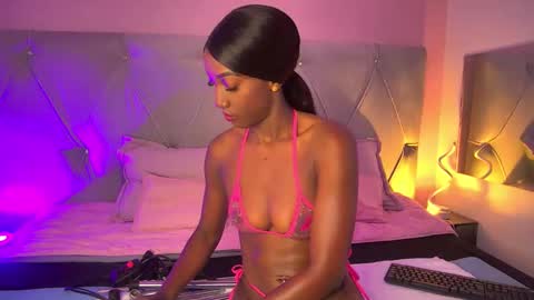 Snapshot of fiorelalenin chatting on 2, 10, 2025 Fiorela Lenin online show from 2, 10, 2025