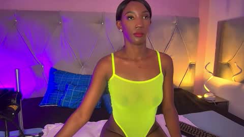 Snapshot of fiorelalenin chatting on 17, 10, 2025 Fiorela Lenin online show from 17, 10, 2025