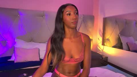 Snapshot of fiorelalenin chatting on 20, 10, 2025 Fiorela Lenin online show from 20, 10, 2025