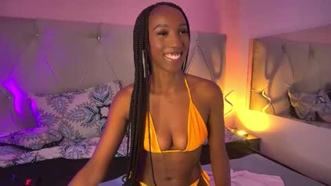 Snapshot of fiorelalenin chatting on 18, 11, 2025 Fiorela Lenin online show from 18, 11, 2025