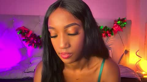 Snapshot of fiorelalenin chatting on 22, 12, 2025 Fiorela Lenin online show from 22, 12, 2025