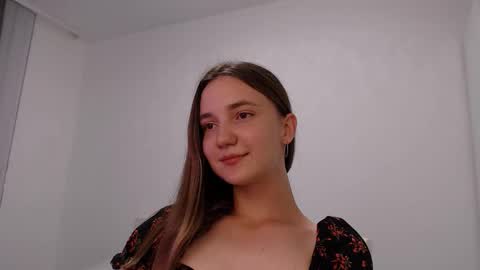 Snapshot of fireflies_fly_ chatting on 13, 9, 2025 fireflies_fly_ online show from 13, 9, 2025