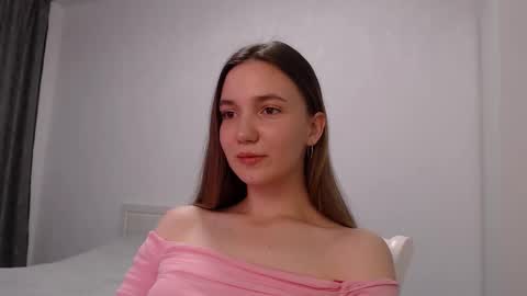 Snapshot of fireflies_fly_ chatting on 10, 11, 2025 fireflies_fly_ online show from 10, 11, 2025