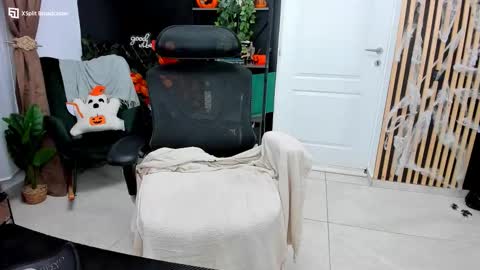 Kallisy online show from 4, 11, 2025