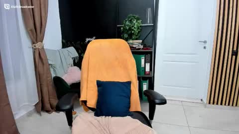 Snapshot of fireflowers_ chatting on 3, 2, 2026 Kallisy online show from 3, 2, 2026