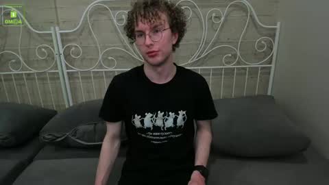 Snapshot of firevein chatting on 19, 4, 2026 Sexy Tony online show from 19, 4, 2026