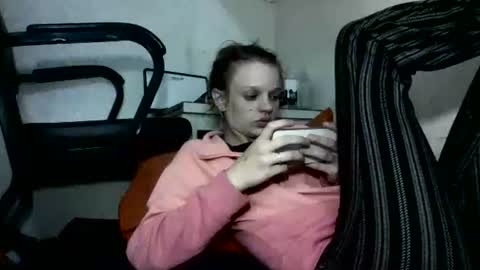 Snapshot of firsttime_freak chatting on 4, 5, 2026 FirstTimeFeak online show from 4, 5, 2026