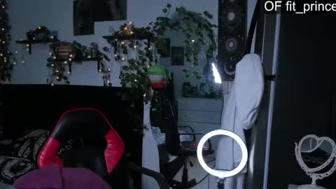 Snapshot of fit_prince_ chatting on 5, 3, 2026 David hotman online show from 5, 3, 2026