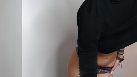 Snapshot of fit_rihanna chatting on 19, 2, 2025 fit_rihanna online show from 19, 2, 2025