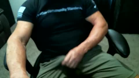 Snapshot of fitguy40 chatting on 20, 4, 2026 fitguy40 online show from 20, 4, 2026