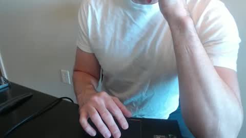 fithubby80 online show from 5, 11, 2025