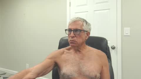 Snapshot of fitman999 chatting on 19, 9, 2025 Jon online show from 19, 9, 2025