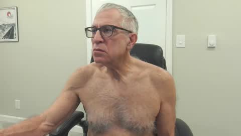 Snapshot of fitman999 chatting on 12, 1, 2026 Jon online show from 12, 1, 2026