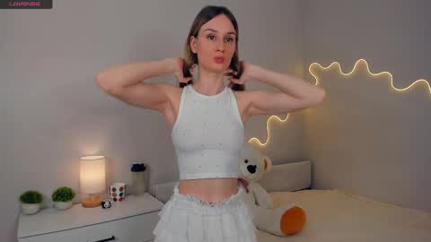 Snapshot of fizana chatting on 1, 6, 2026 Kira online show from 1, 6, 2026
