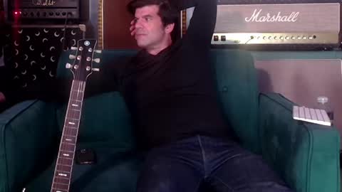 Flannel Dong online show from 1, 6, 2026