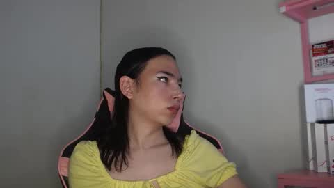 Snapshot of flaream_angel chatting on 29, 10, 2025 Alexa online show from 29, 10, 2025