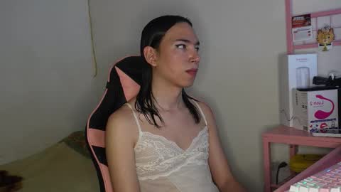 Snapshot of flaream_angel chatting on 4, 11, 2025 Alexa online show from 4, 11, 2025