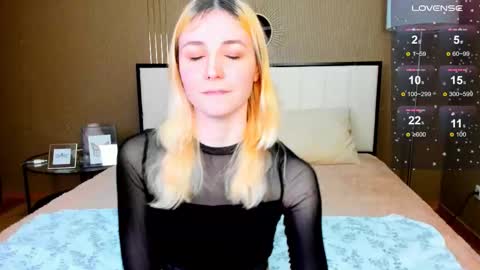 Snapshot of fleximona chatting on 2, 10, 2025 FlexiMona online show from 2, 10, 2025