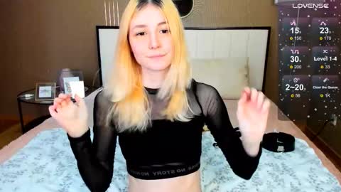 Snapshot of fleximona chatting on 3, 10, 2025 FlexiMona online show from 3, 10, 2025