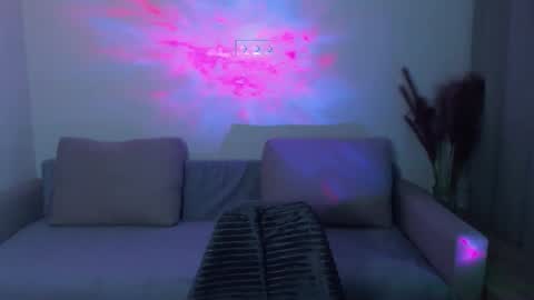flickafeel online show from 8, 9, 2025