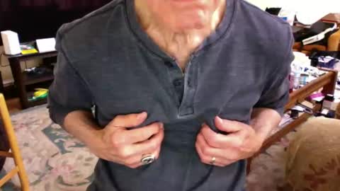 flip4u online show from 7, 10, 2025