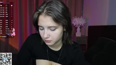 Snapshot of flirtbubble chatting on 9, 10, 2025 Doloras online show from 9, 10, 2025