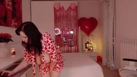 Snapshot of flirtyfoxxx chatting on 13, 2, 2026 Lana Dina online show from 13, 2, 2026