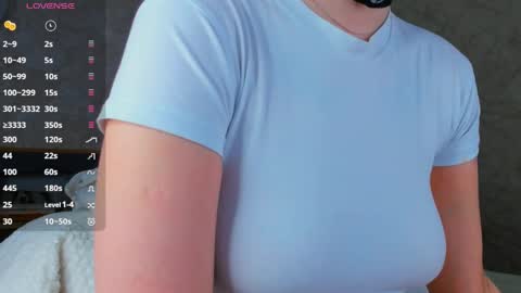 Emely  online show from 17, 4, 2026