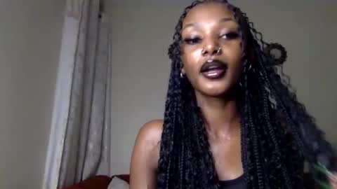 Snapshot of flirtyy_sheery chatting on 25, 5, 2026 sheery online show from 25, 5, 2026