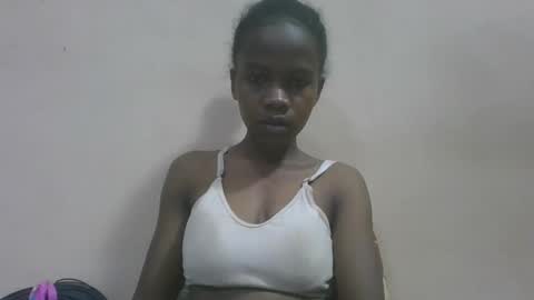 flora48230522373 online show from 28, 4, 2026
