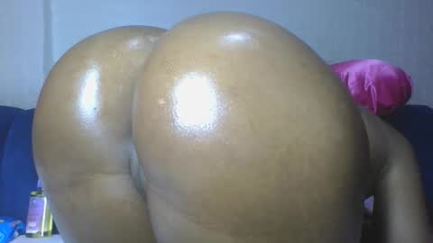 Snapshot of flora_fantasy chatting on 13, 4, 2026 fantasy online show from 13, 4, 2026