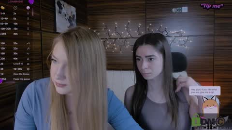 Snapshot of flora_ri chatting on 27, 1, 2025 just ask me online show from 27, 1, 2025