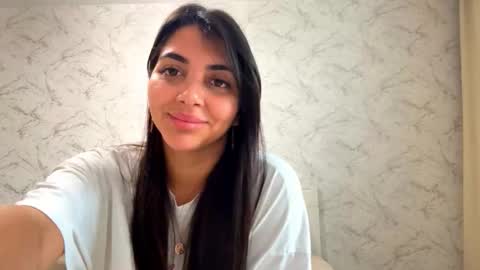 Snapshot of florastramel chatting on 7, 11, 2025 Leila online show from 7, 11, 2025