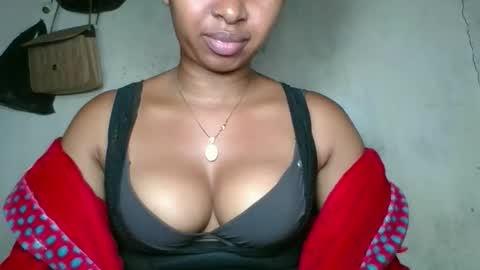 Snapshot of florencia011 chatting on 27, 10, 2025 florencia011 online show from 27, 10, 2025