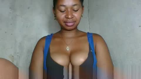 Snapshot of florencia011 chatting on 30, 10, 2025 florencia011 online show from 30, 10, 2025