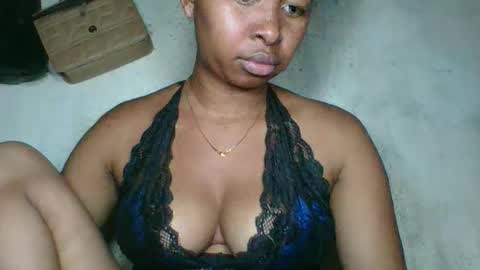 Snapshot of florencia011 chatting on 8, 11, 2025 florencia011 online show from 8, 11, 2025