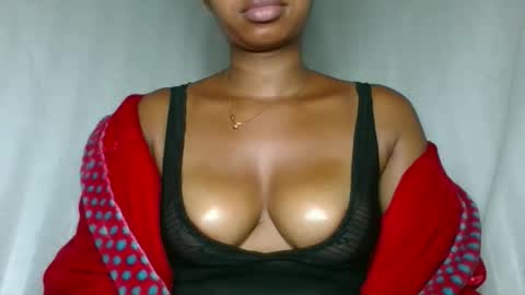 Snapshot of florencia011 chatting on 20, 12, 2025 florencia011 online show from 20, 12, 2025