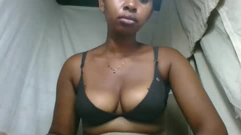 Snapshot of florencia011 chatting on 10, 1, 2026 florencia011 online show from 10, 1, 2026