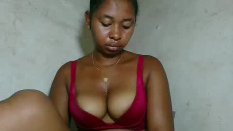 Snapshot of florencia011 chatting on 1, 5, 2026 florencia011 online show from 1, 5, 2026