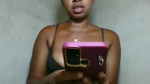 Snapshot of florencia011 chatting on 3, 5, 2026 florencia011 online show from 3, 5, 2026
