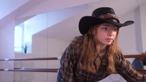 Snapshot of floret_joy chatting on 21, 9, 2025 ALICE online show from 21, 9, 2025