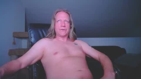 Snapshot of floridacat017 chatting on 17, 2, 2025 Double-D online show from 17, 2, 2025