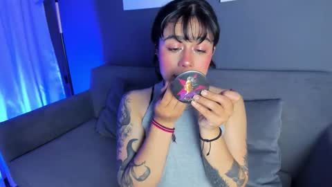 Snapshot of flower_smith_ chatting on 16, 1, 2026 Its a pleasure to meet you. Im Flower. Help me reach 1k. Follow me. online show from 16, 1, 2026