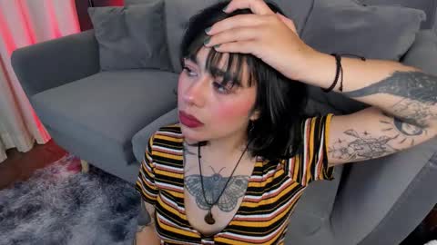 Snapshot of flower_smith_ chatting on 4, 2, 2026 Its a pleasure to meet you. Im Flower. Help me reach 1k. Follow me. online show from 4, 2, 2026