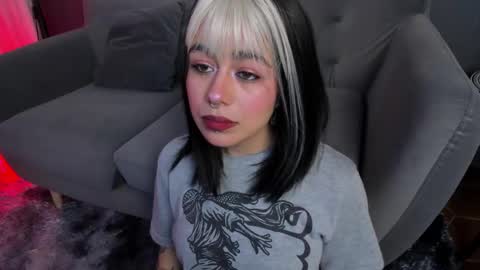 Snapshot of flower_smith_ chatting on 19, 2, 2026 Its a pleasure to meet you. Im Flower. Help me reach 1k. Follow me. online show from 19, 2, 2026