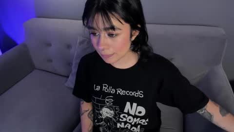 Snapshot of flower_smith_ chatting on 12, 3, 2026 Its a pleasure to meet you. Im Flower. Help me reach 1k. Follow me. online show from 12, 3, 2026