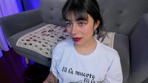 Snapshot of flower_smith_ chatting on 1, 4, 2026 Its a pleasure to meet you. Im Flower. Help me reach 1k. Follow me. online show from 1, 4, 2026